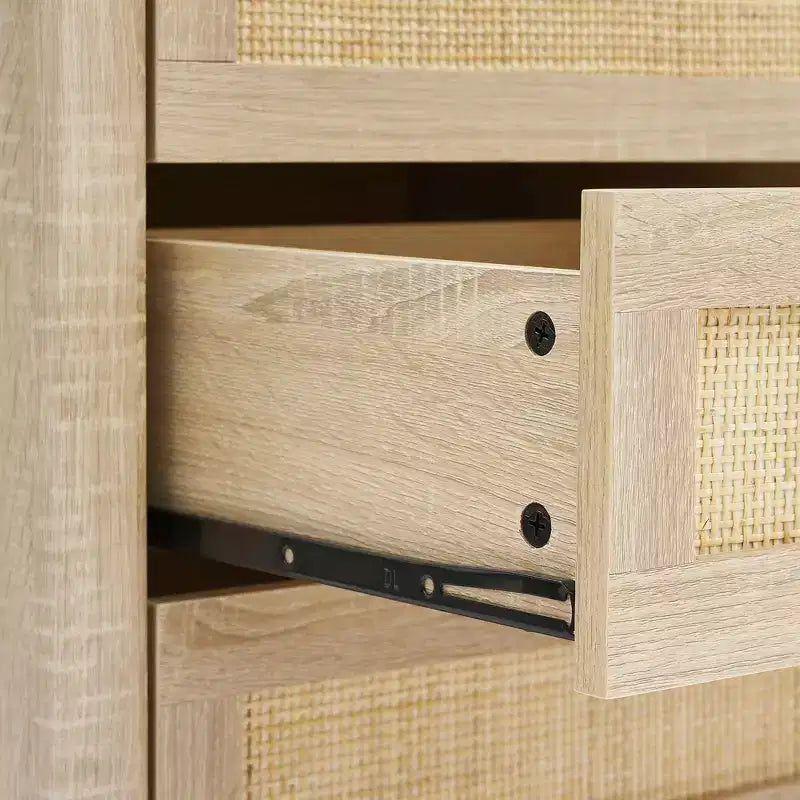 Comodino in Rattan, Comodino Boho con 3 Cassetti in Rattan Naturale, Tavolino da Notte con Robuste Gambe in Legno, Tavolino Moderno con Cassetti Contenitori