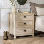 Comodino a 3 cassetti con maniglie a conchiglia in quercia bianca stile Transitional Farmhouse