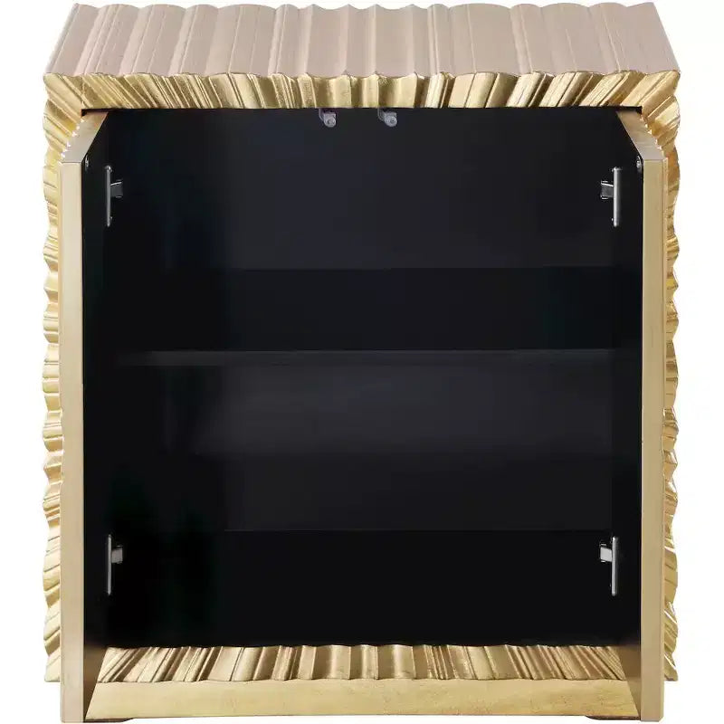 Meridian Furniture Tavolino Golda Gold